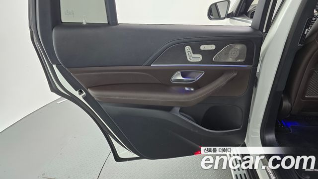 Mercedes-Benz GLS-Class 2022 — photo 15