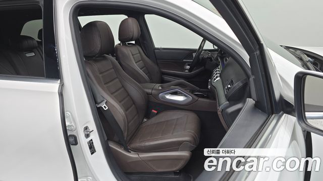 Mercedes-Benz GLS-Class 2022 — photo 16