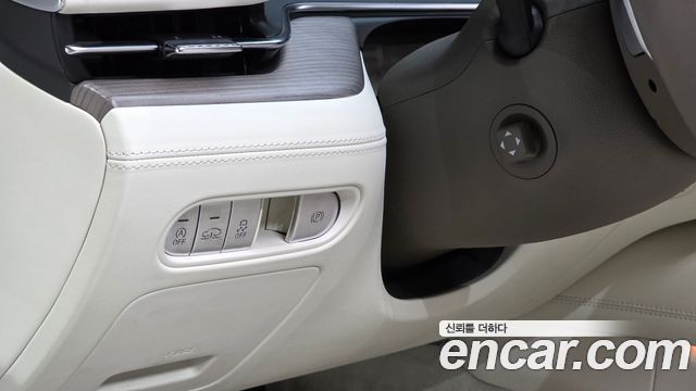 Genesis G90 2023 — photo 15