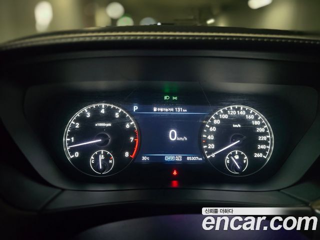Genesis G90 2019 — photo 12