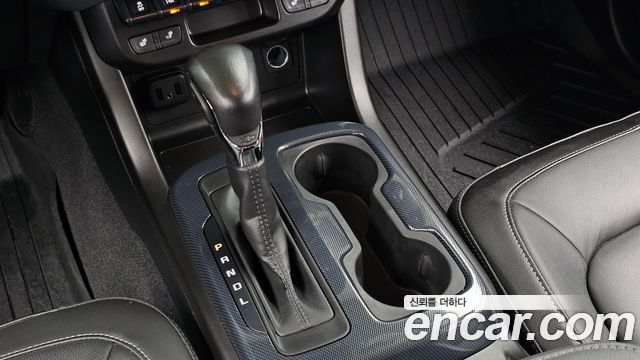 Chevrolet Korea Colorado 2022 — photo 12