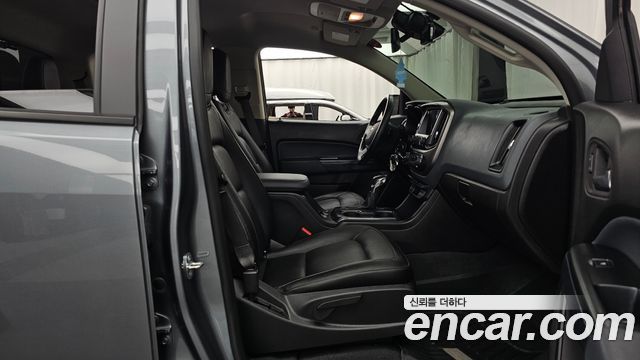 Chevrolet Korea Colorado 2022 — photo 17
