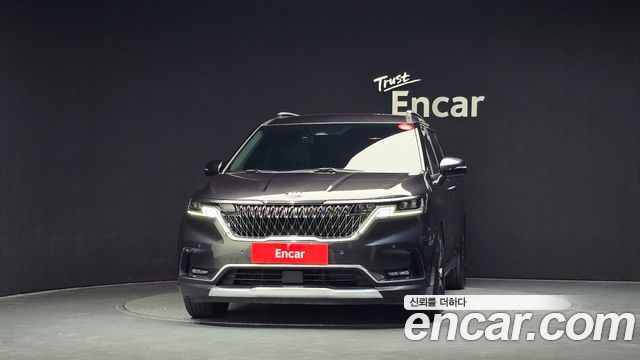 Kia Canival 2021 — photo 3