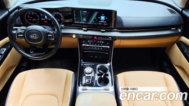 Kia Canival 2021 — photo 10