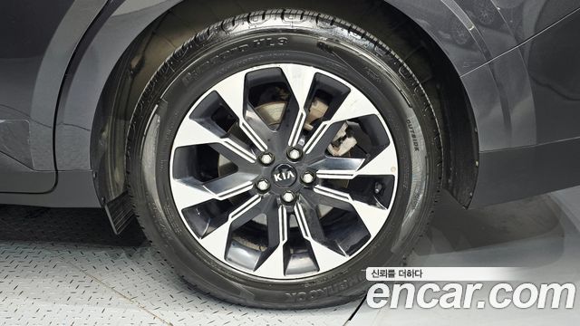 Kia Canival 2021 — photo 7