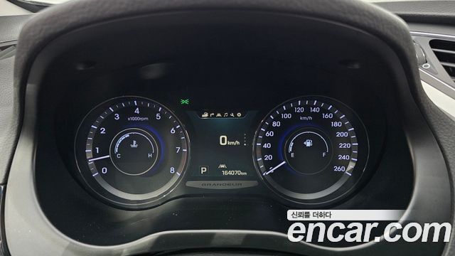 Hyundai Grandeur 2015 — photo 11