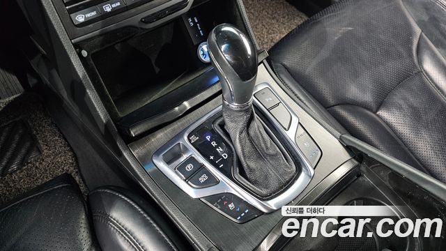 Hyundai Grandeur 2015 — photo 12