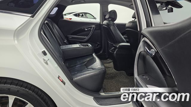 Hyundai Grandeur 2015 — photo 17