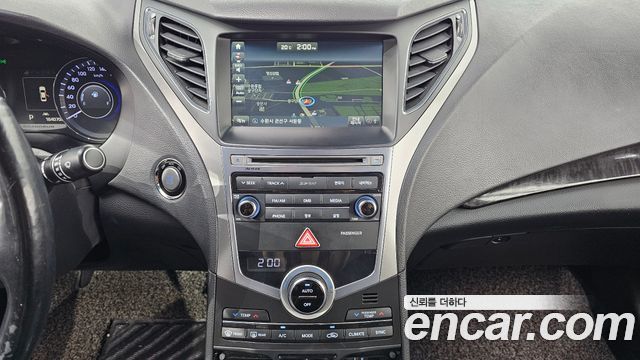 Hyundai Grandeur 2015 — photo 18