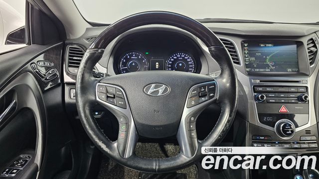 Hyundai Grandeur 2015 — photo 19