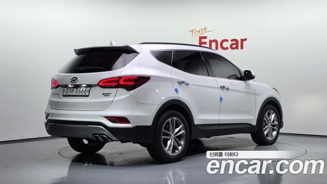 Hyundai Santafe 2016 — photo 2