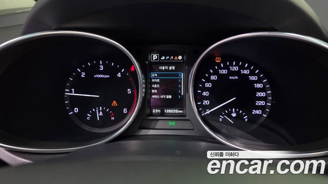 Hyundai Santafe 2016 — photo 8