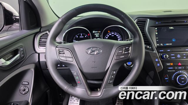 Hyundai Santafe 2016 — photo 13