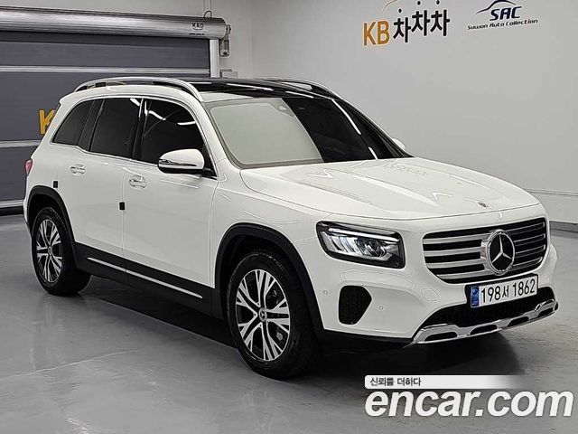 Mercedes-Benz GLB-Class 2024 — photo 4