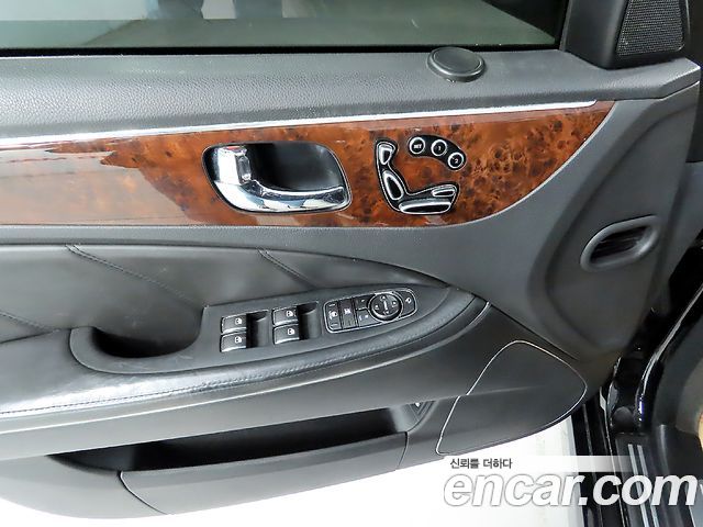 Hyundai Equus 2010 — photo 13