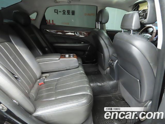 Hyundai Equus 2010 — photo 16