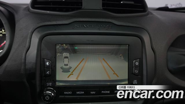 Jeep Renegade 2017 — photo 20