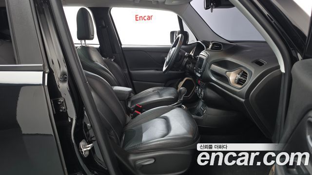 Jeep Renegade 2017 — photo 16