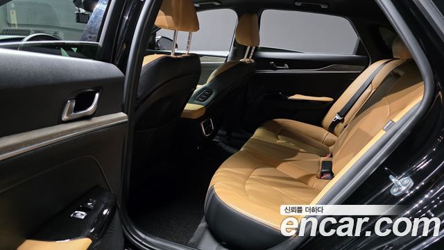 Kia K5 2021 — photo 18