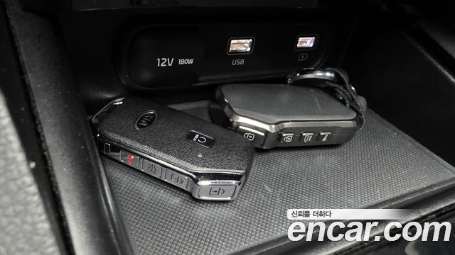 Kia K5 2021 — photo 31