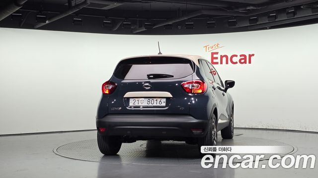 Renault Korea QM3 2017 — photo 4