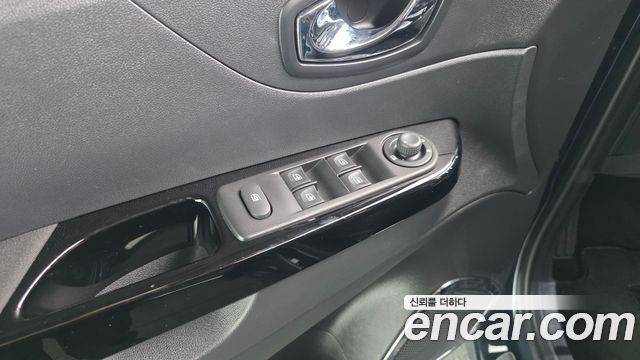 Renault Korea QM3 2017 — photo 22