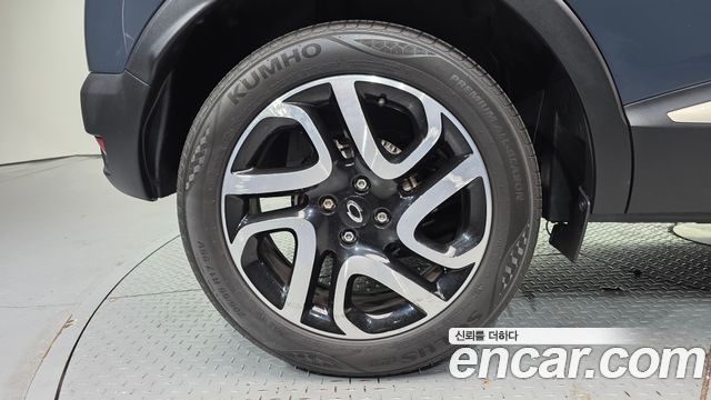 Renault Korea QM3 2017 — photo 27