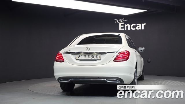 Mercedes-Benz C-Class 2016 — photo 4