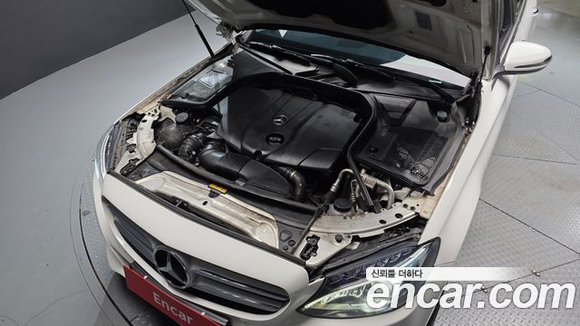 Mercedes-Benz C-Class 2016 — photo 6