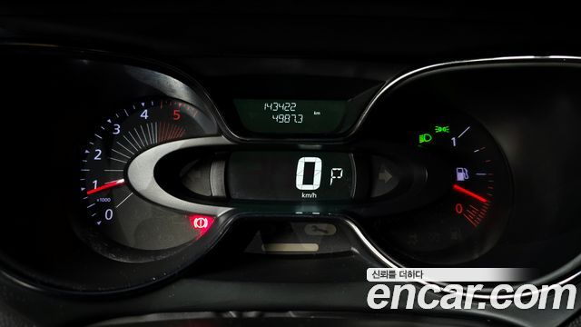 Renault Korea QM3 2017 — photo 8