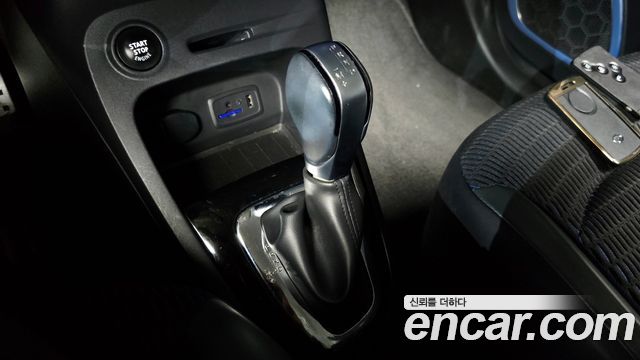 Renault Korea QM3 2017 — photo 9
