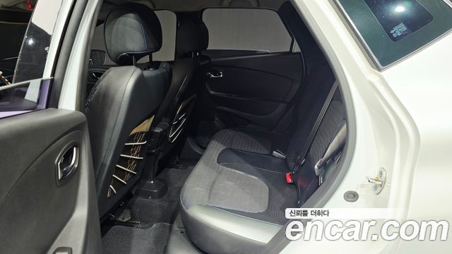 Renault Korea QM3 2017 — photo 12