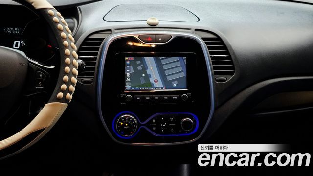 Renault Korea QM3 2017 — photo 13