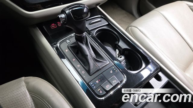 Kia Canival 2016 — photo 9