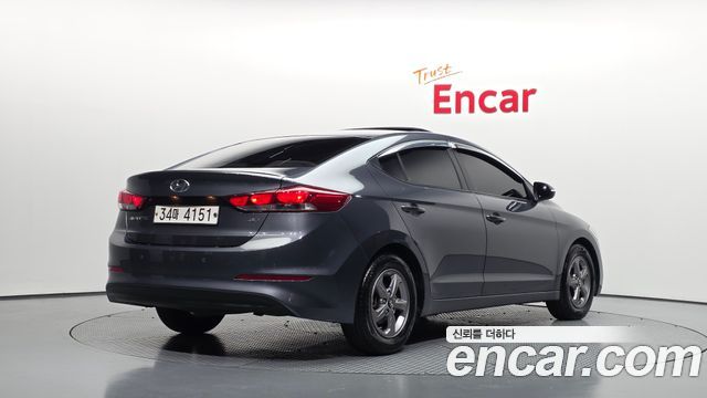 Hyundai AVANTE 2018 — photo 2
