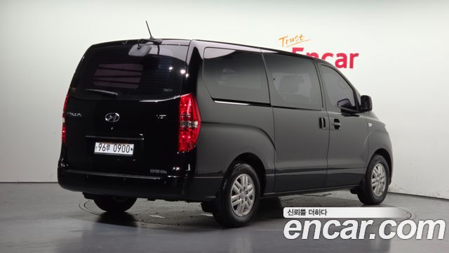 Hyundai Starex 2020 — photo 2