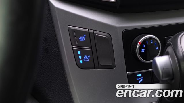 Hyundai Starex 2020 — photo 21