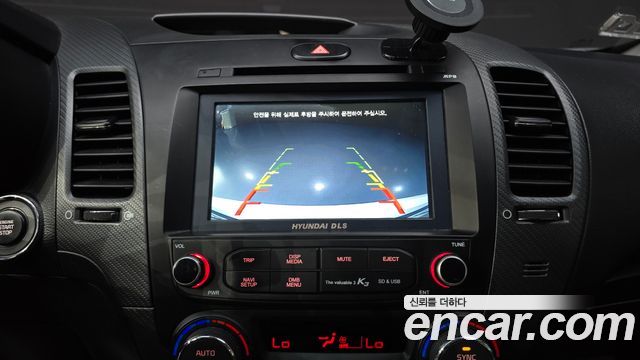 Kia K3 2017 — photo 15