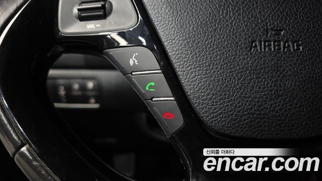 Kia K3 2017 — photo 16