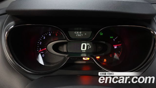 Renault Korea QM3 2017 — photo 11