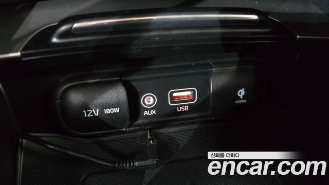 Kia K5 2016 — photo 18