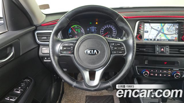 Kia K5 2016 — photo 20