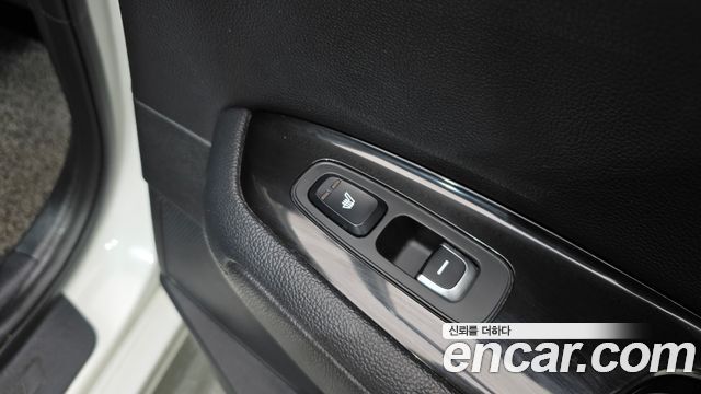 Kia K5 2016 — photo 32