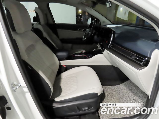 Kia Sportage 2022 — photo 8