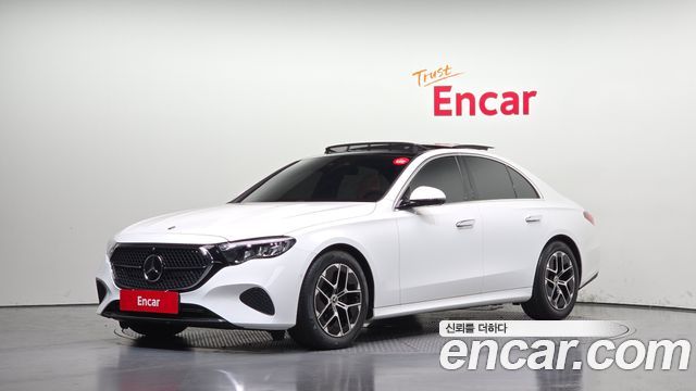 Mercedes-Benz E-Class 2025 — photo 1