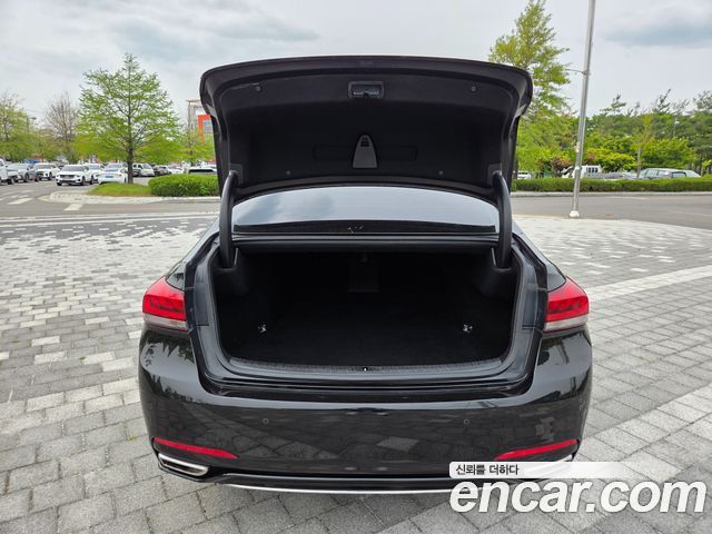 Genesis G80 2018 — photo 8