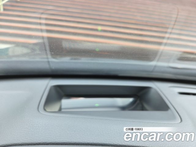 Genesis G80 2018 — photo 19