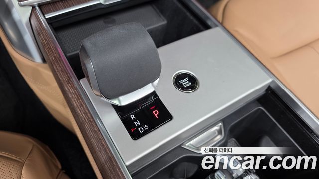Land Rover Range Rover 2026 — photo 9