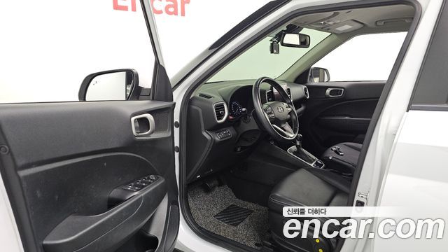 Hyundai Venue 2022 — photo 13