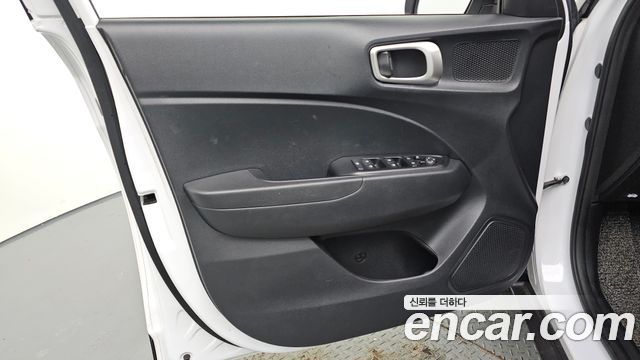 Hyundai Venue 2022 — photo 14